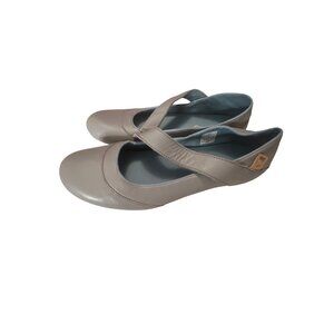 Merrell Womens Strap Mary Jane Shoes Gray Size 6 Leather Casual Footwear‎